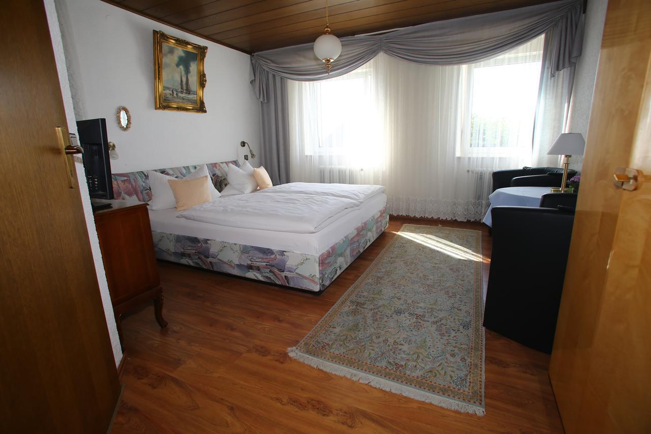 Pension Weinberg Mit Landhaus Nizza Gleisweiler Buitenkant foto